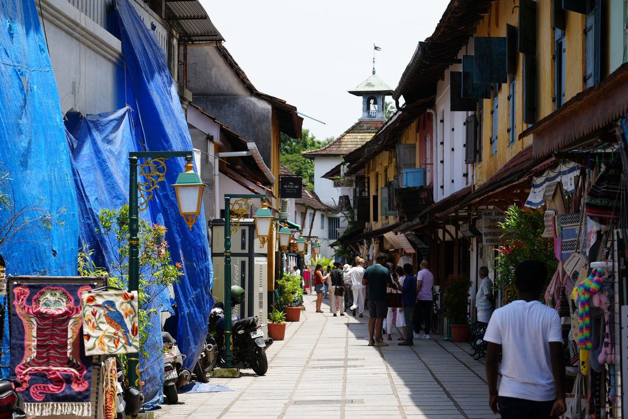 Mattancherry (Jew Town street in Fort Kochi)
