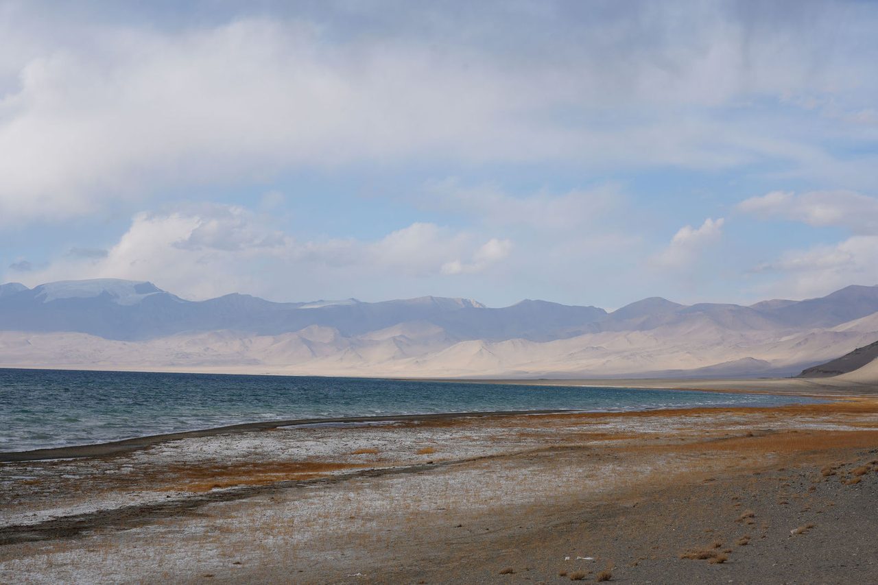 Karakul Lake