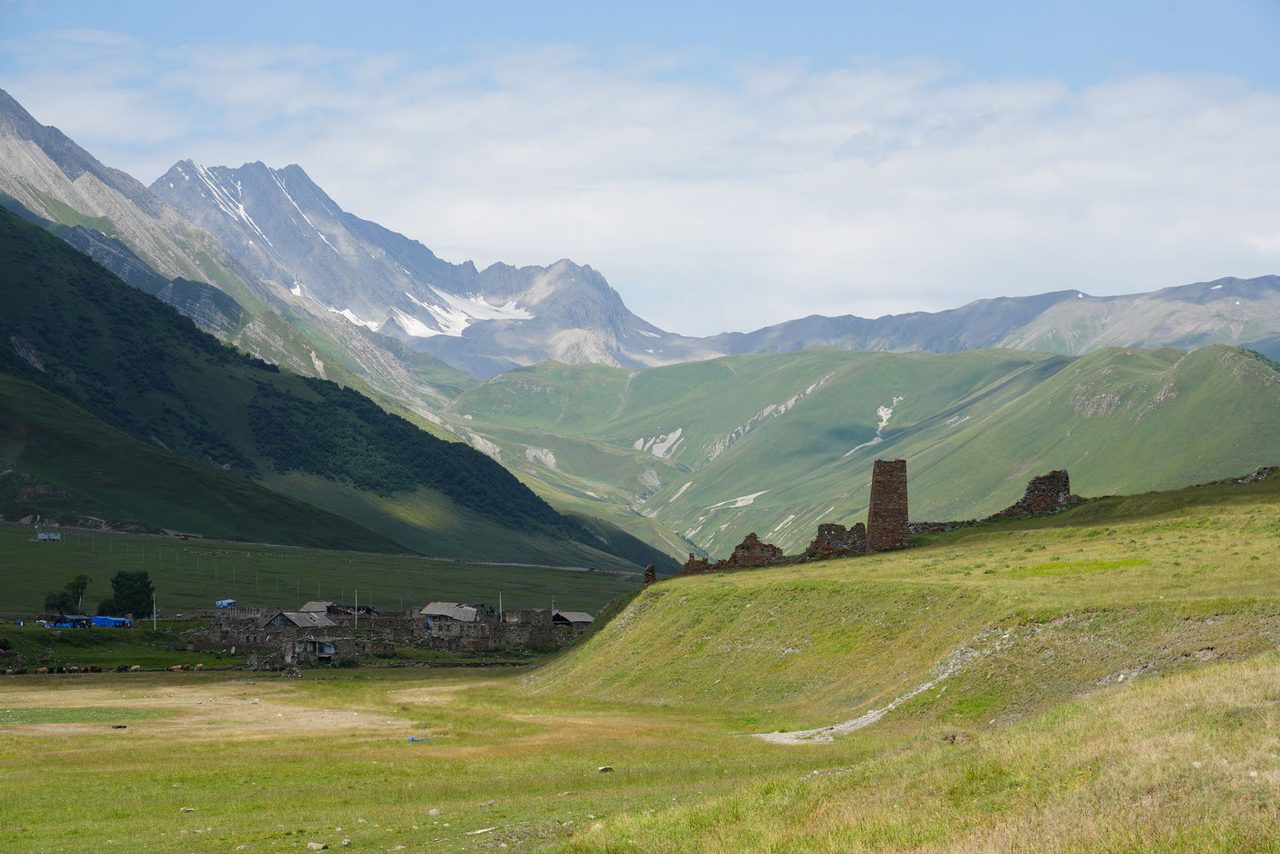 Ketrisi village and ruins in Truso Valley