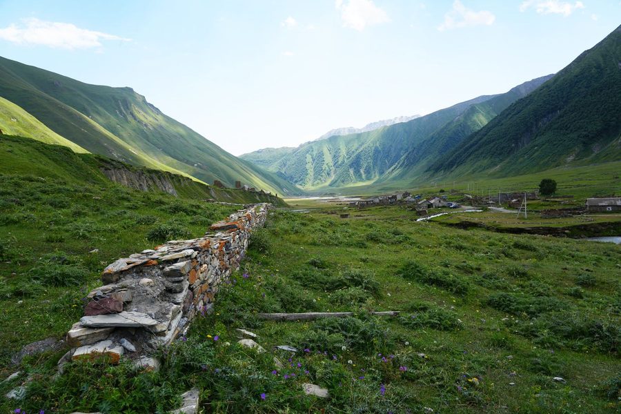 The vast landscapes of Truso Valley