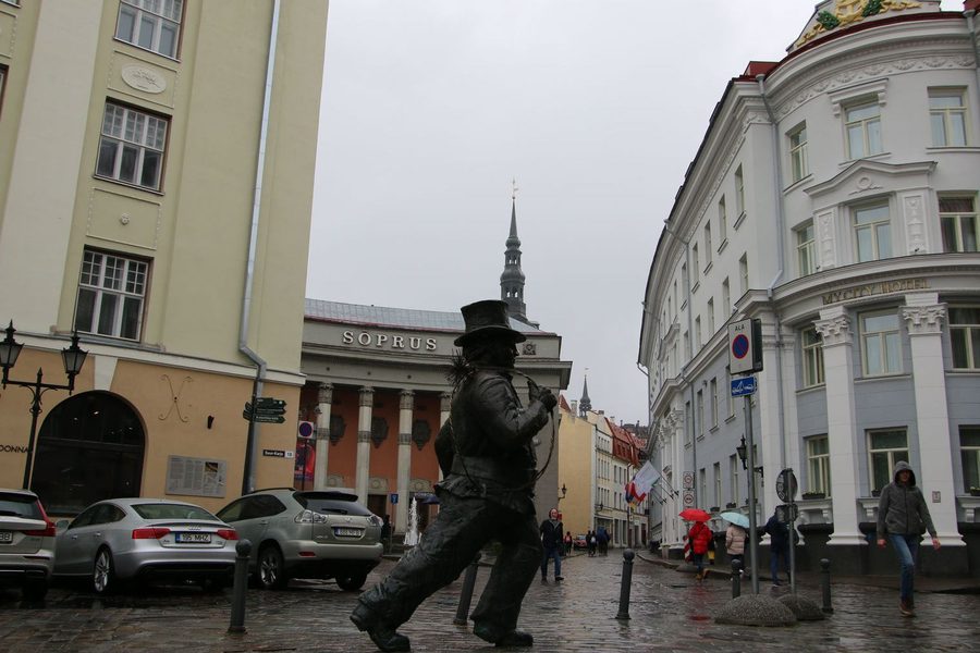 The Chimney Sweep statue on the street