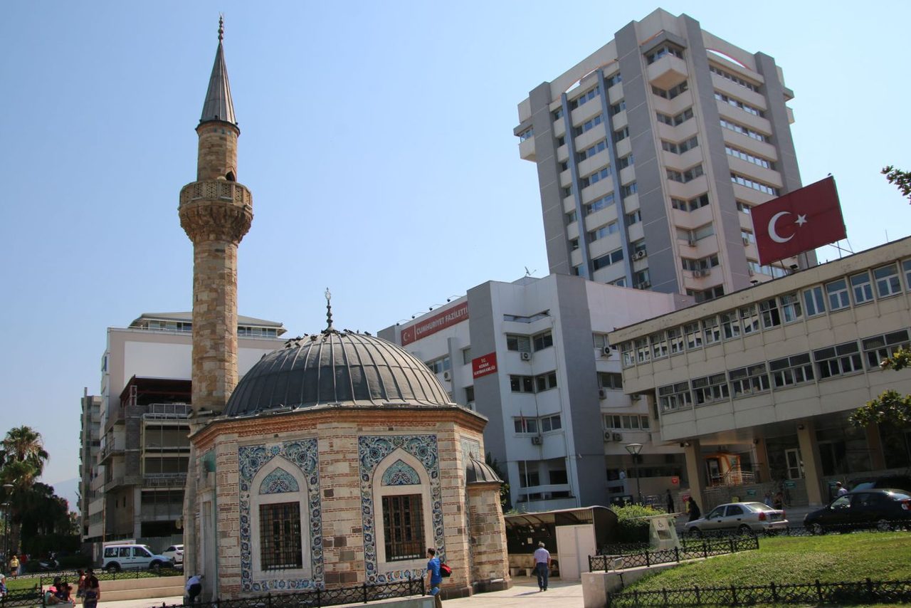 The historic Konak Mosque in Izmir