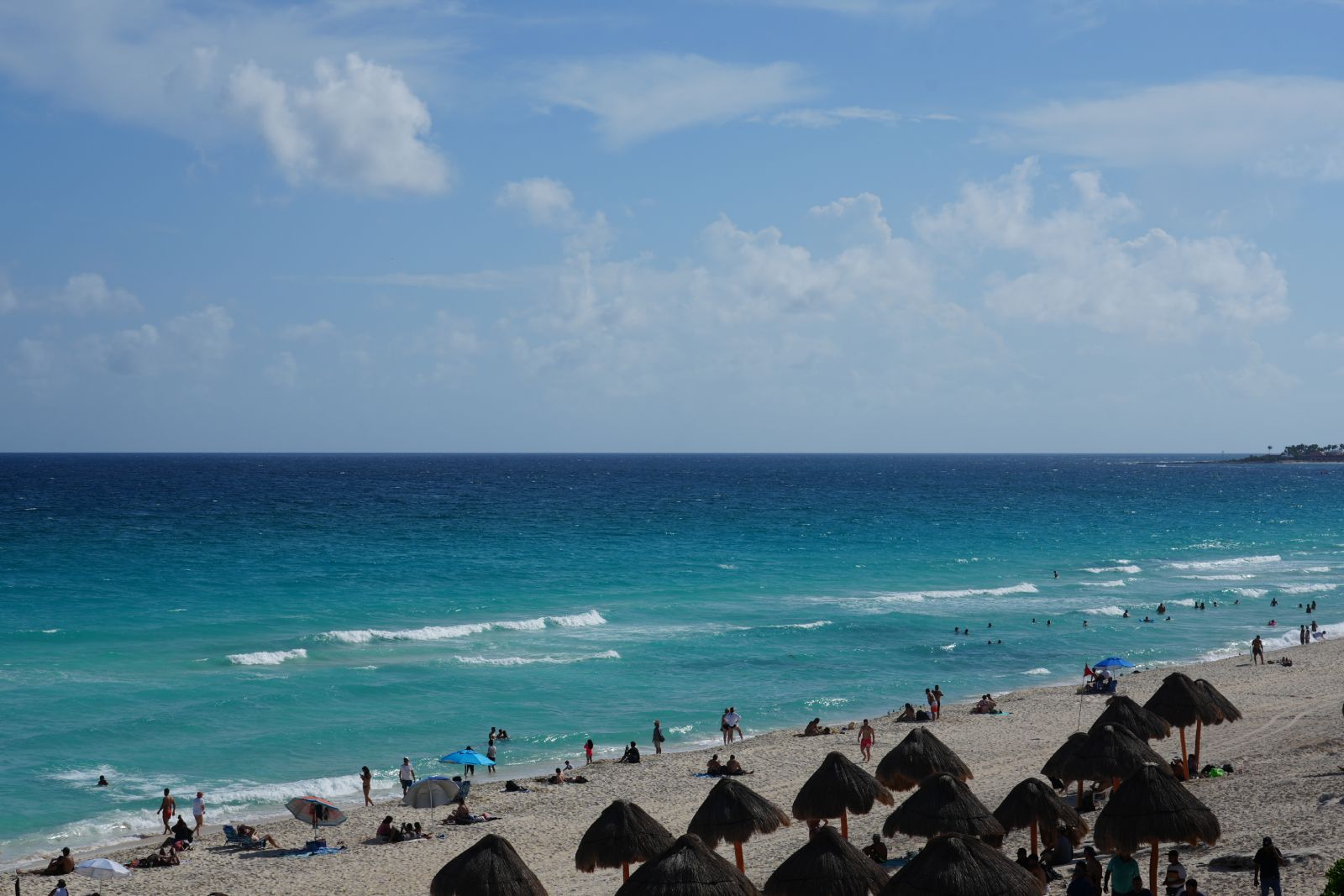 Playa Delfines
