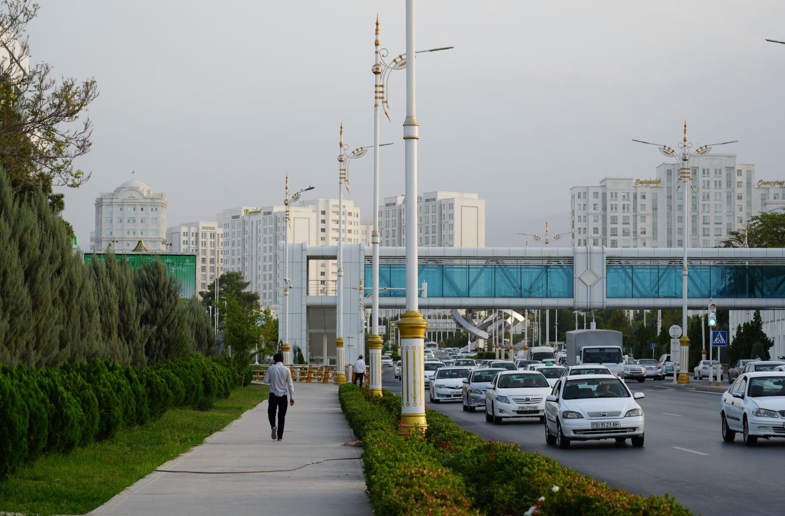 Bitarap Turkmenistan Avenue