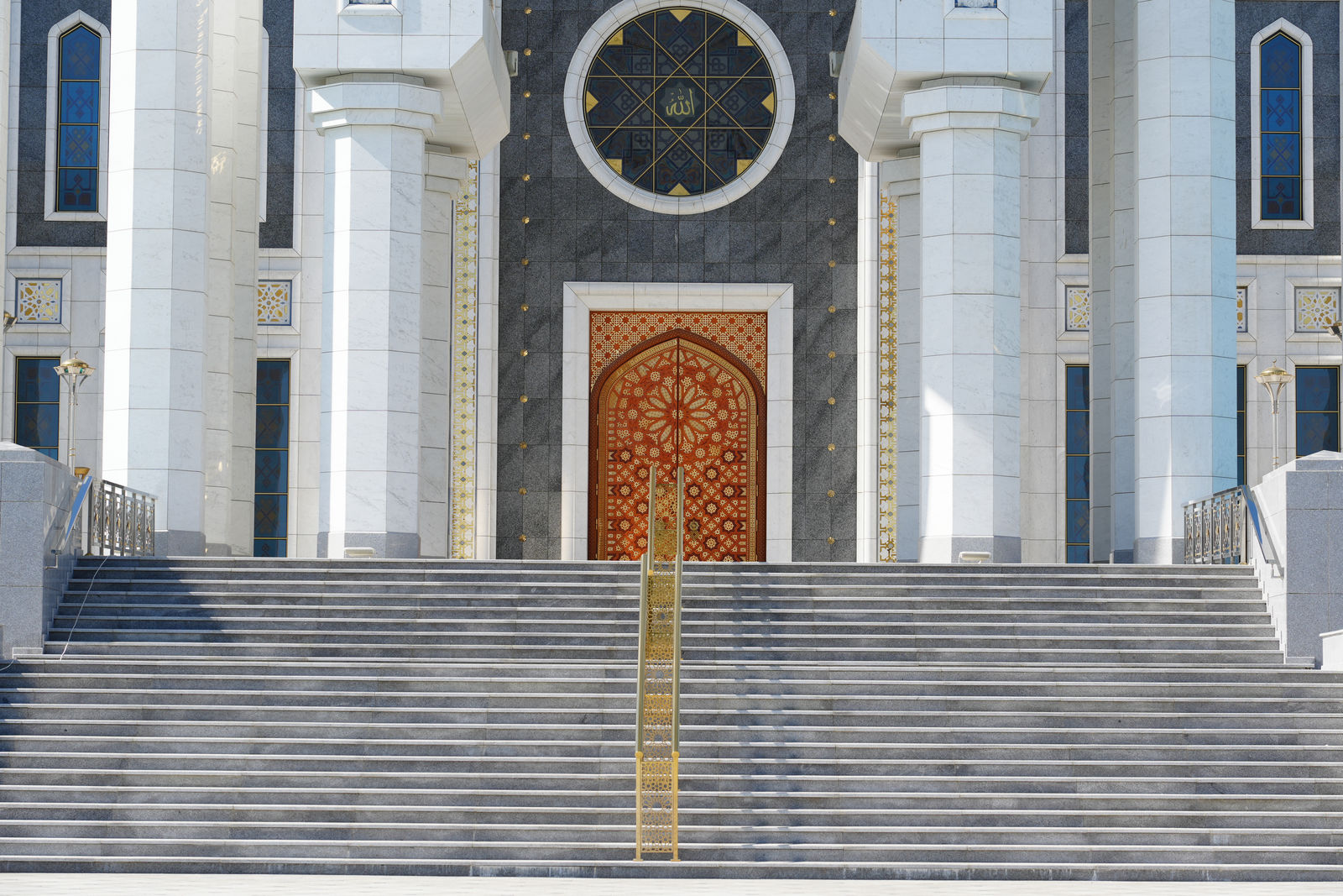 Türkmenbaşy Ruhy Mosque