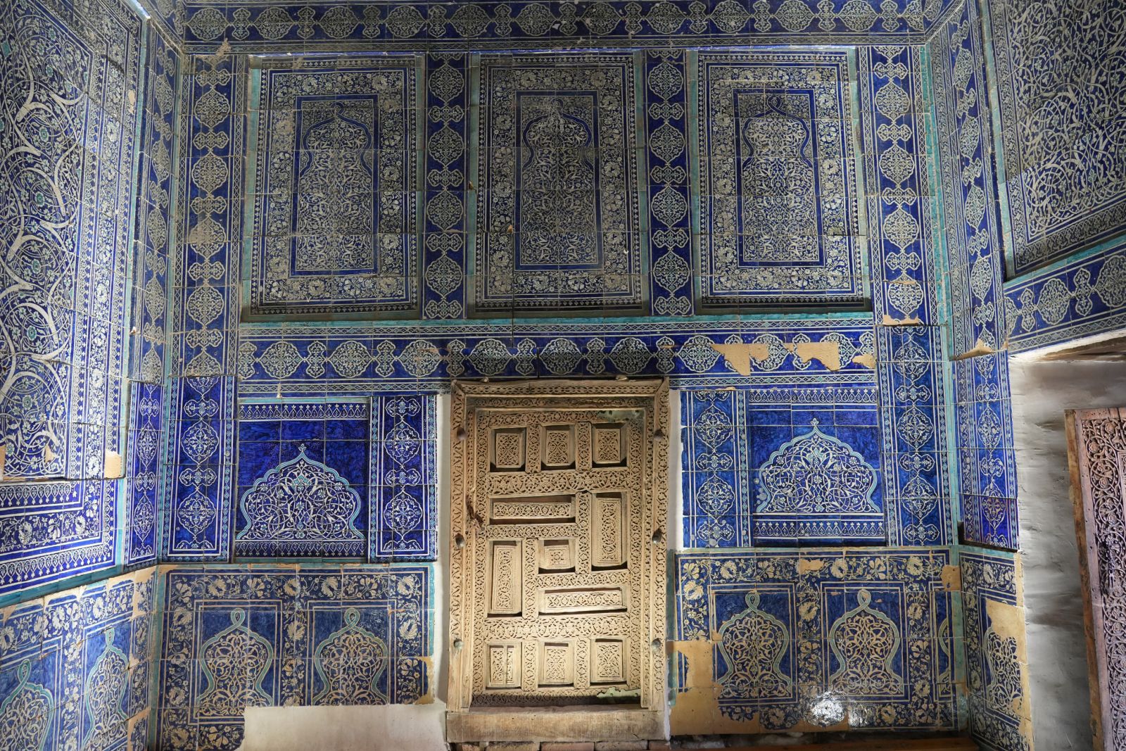 Toshhovli Palace