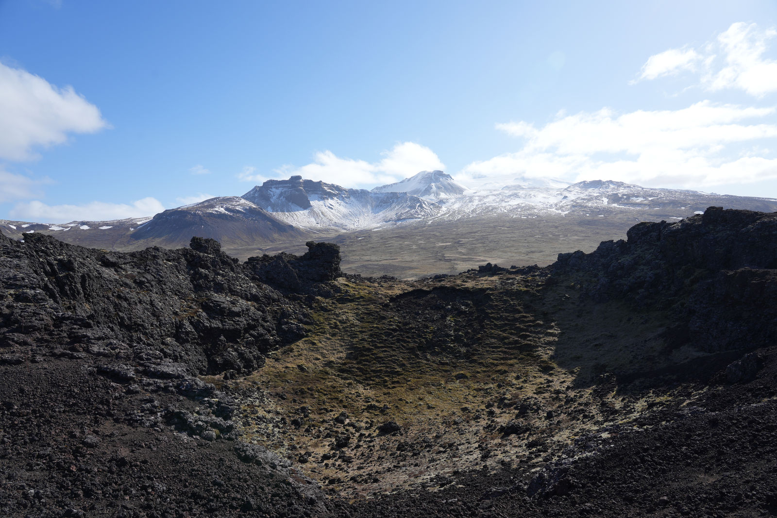 Saxhóll Crater