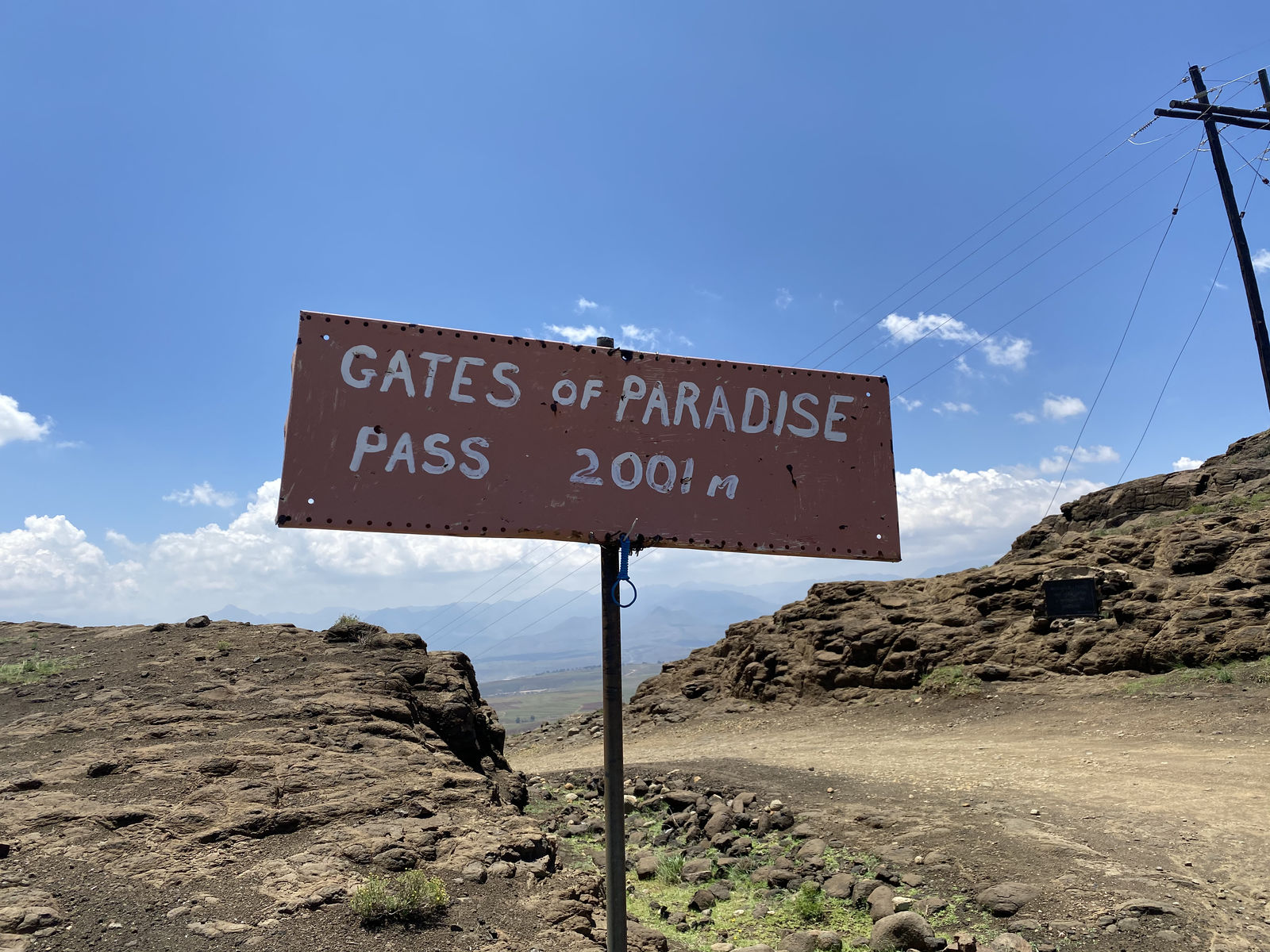 The Signboard of "Gates of Paradise Pass"