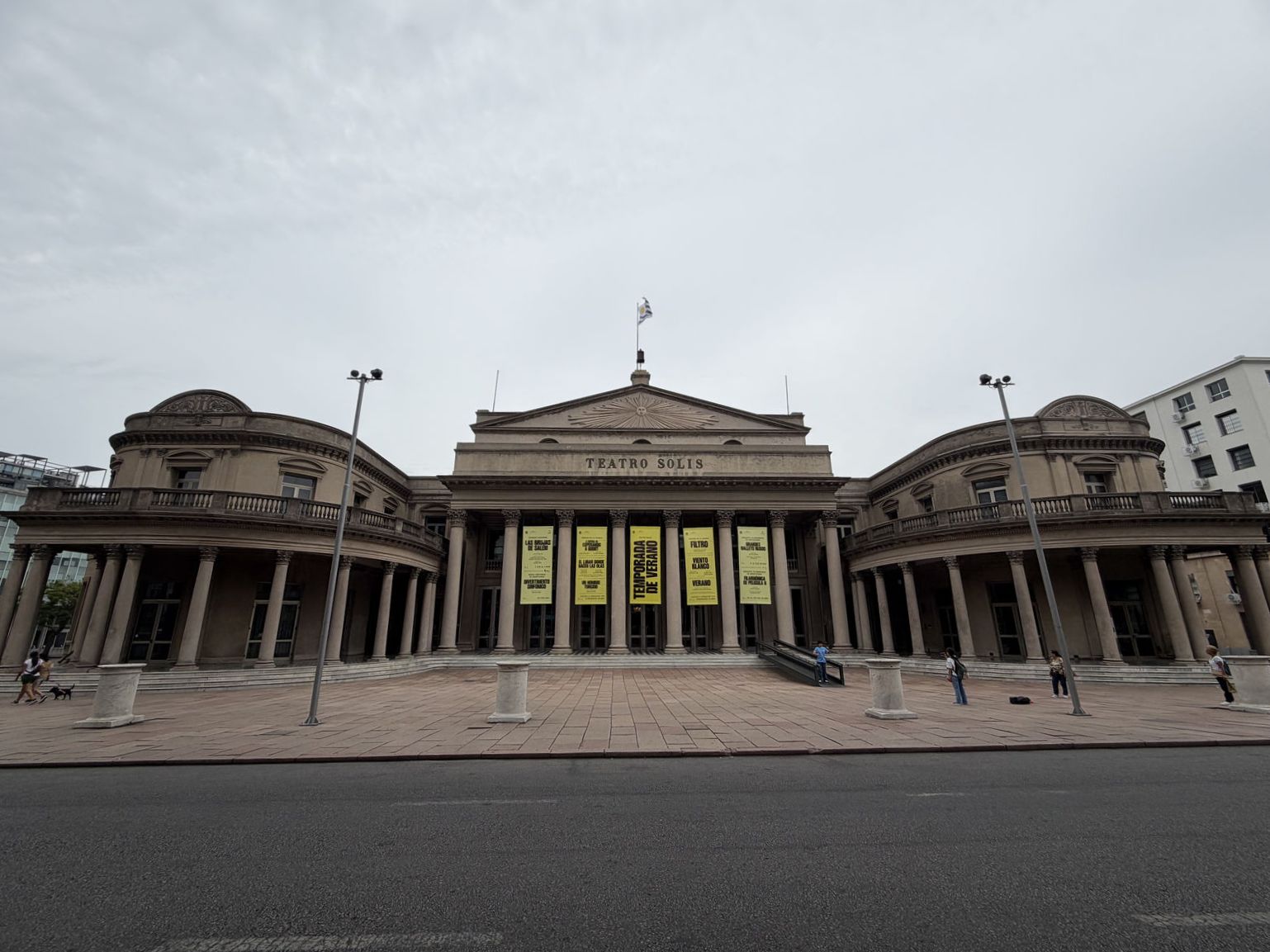 Teatro Solís / Solís Theatre