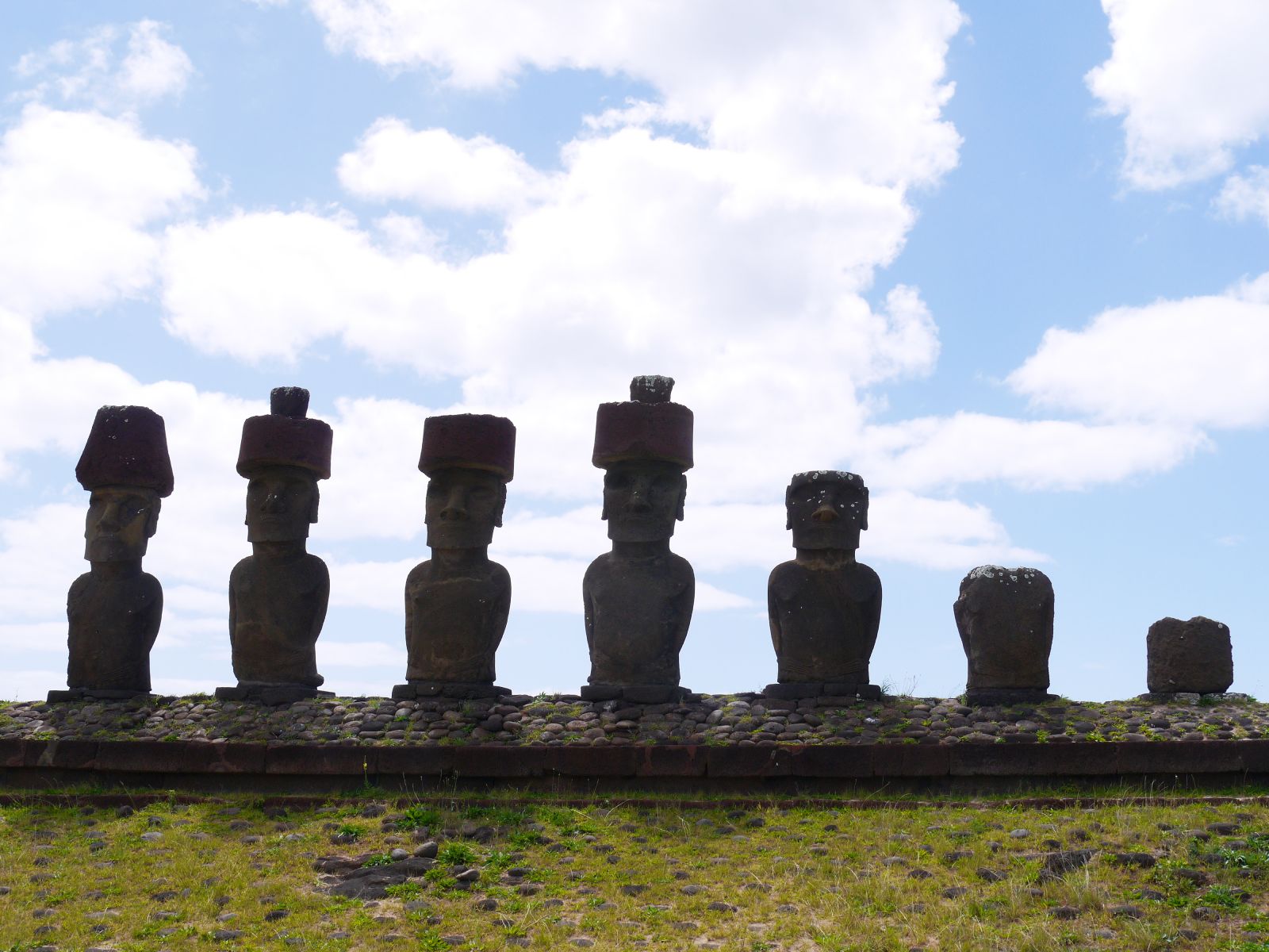 Moai statues