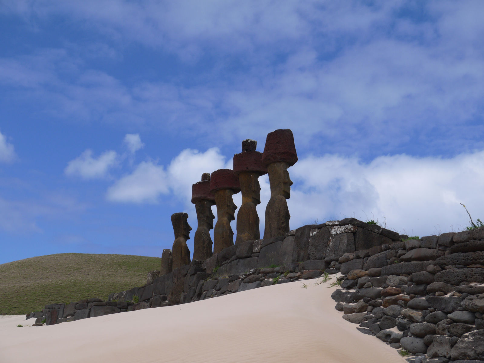 Moai statues